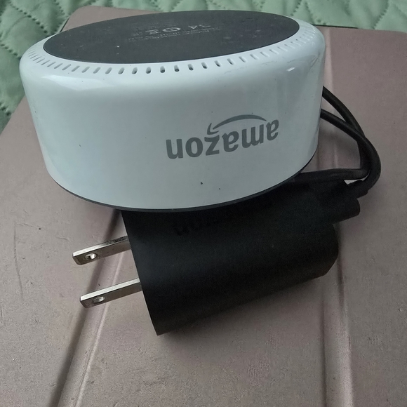 Amazon Echo Dot with Charger - Picture 4 of 6